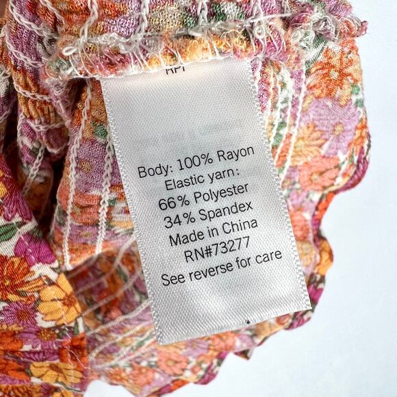 SO Floral Smocked Crop Top - Picture 5 of 6